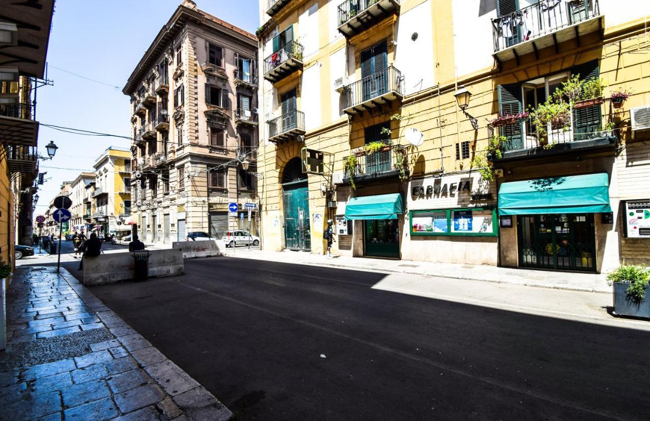 Porta Vicari With View In Downtown Appartement Palermo Buitenkant foto