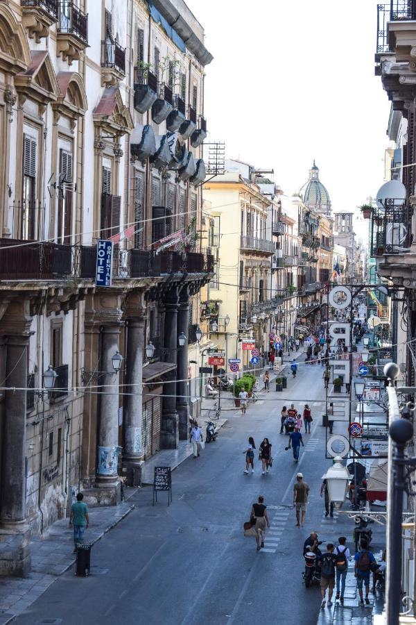 Porta Vicari With View In Downtown Appartement Palermo Buitenkant foto