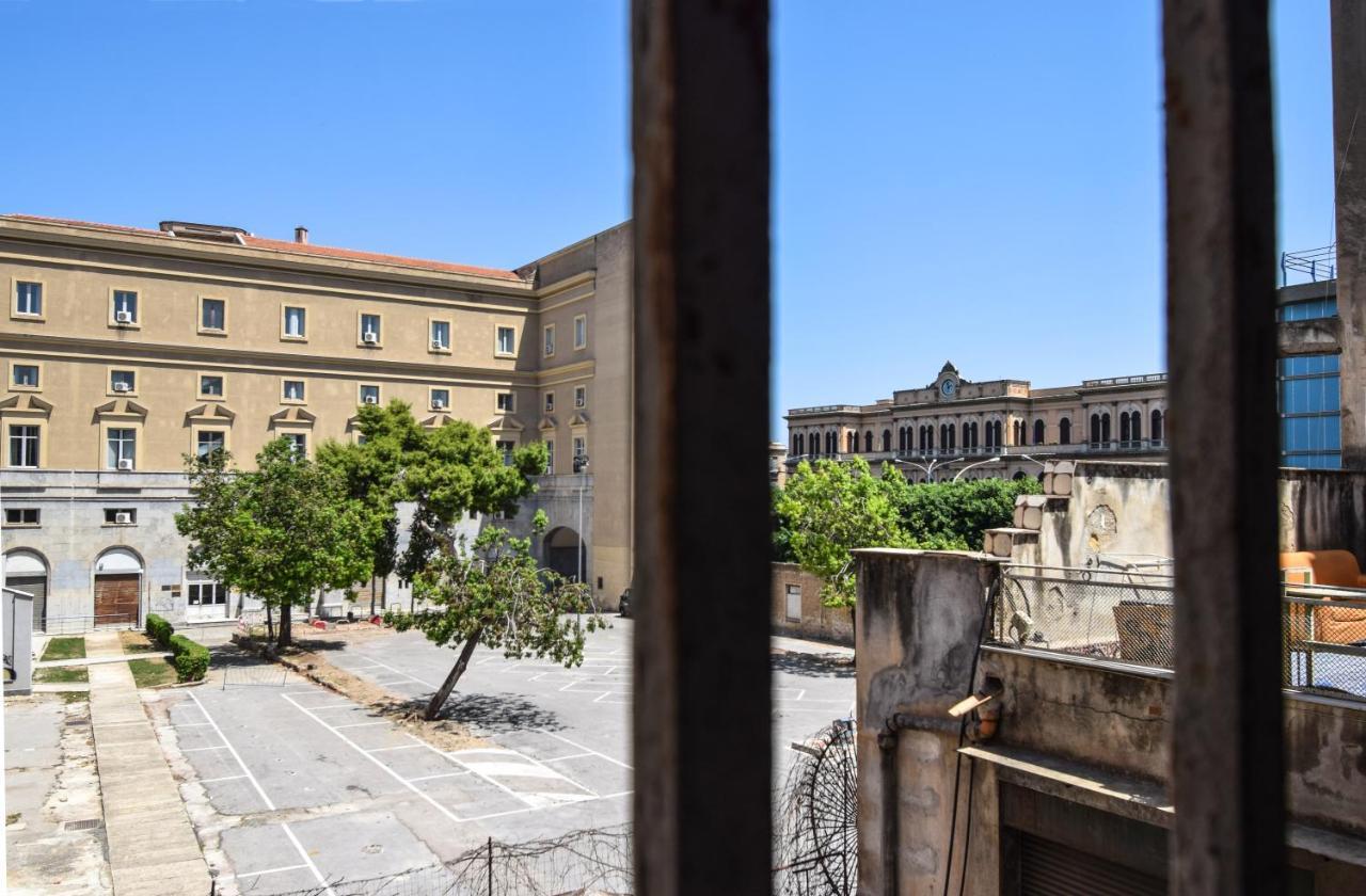 Porta Vicari With View In Downtown Appartement Palermo Buitenkant foto