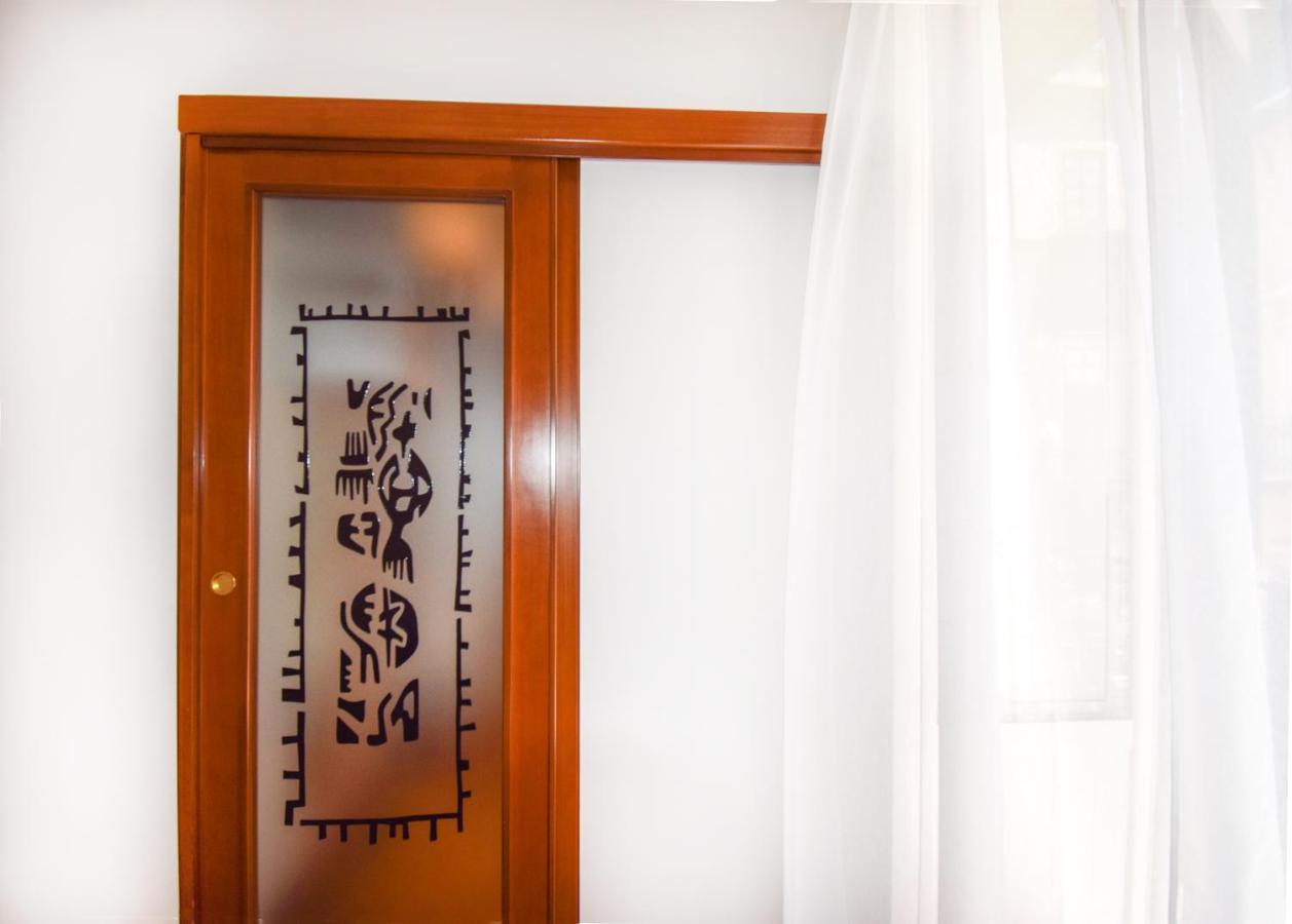 Porta Vicari With View In Downtown Appartement Palermo Buitenkant foto