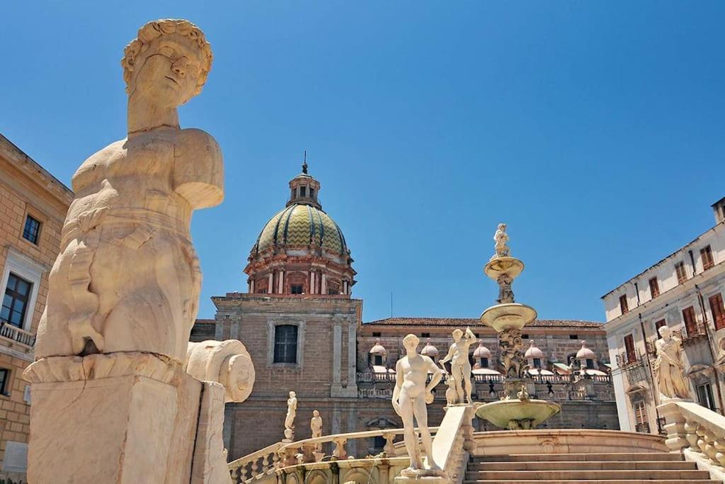 Porta Vicari With View In Downtown Appartement Palermo Buitenkant foto